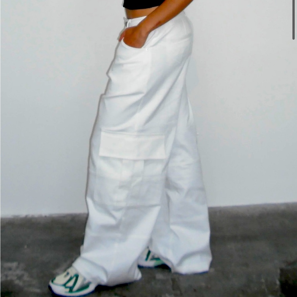 New White Cargos